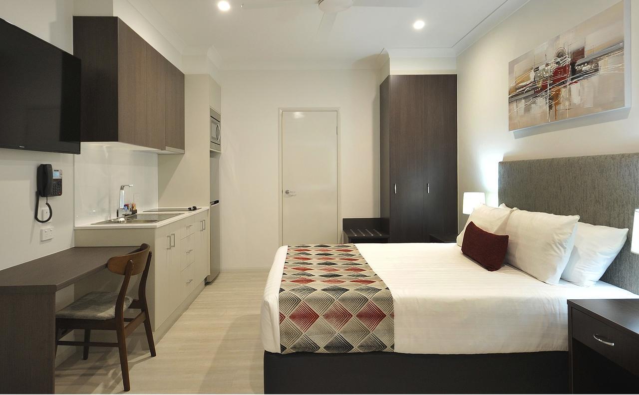 Northpoint Motel Apartments Тувумба Экстерьер фото