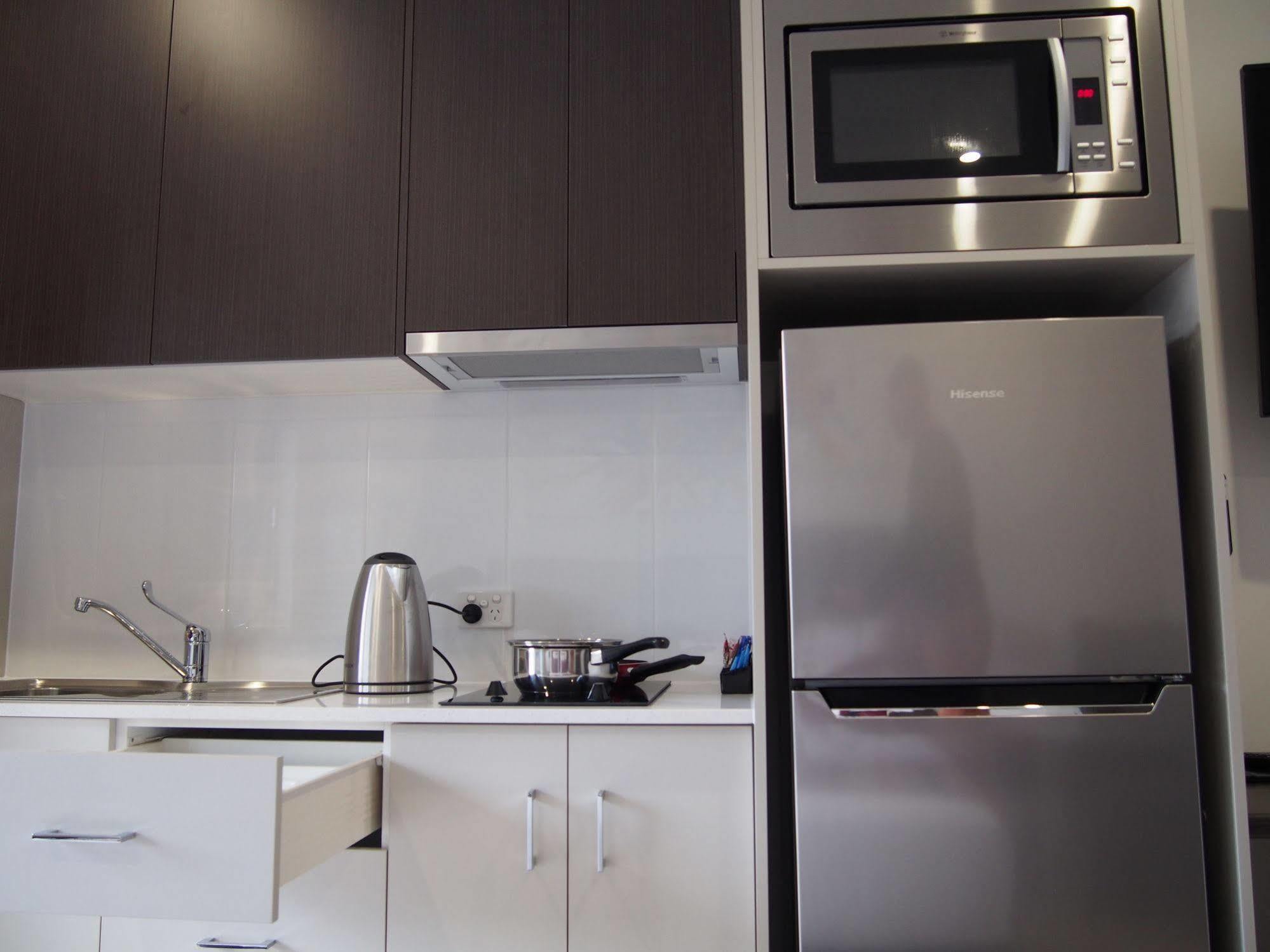 Northpoint Motel Apartments Тувумба Экстерьер фото