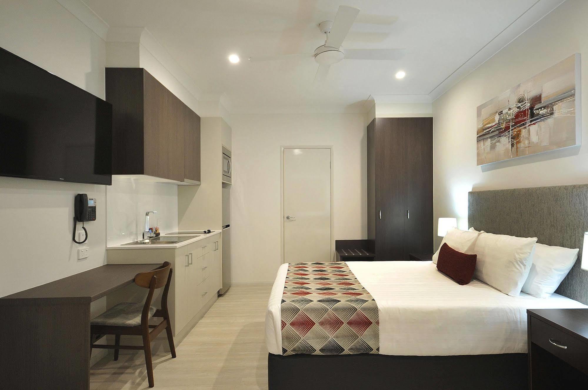 Northpoint Motel Apartments Тувумба Экстерьер фото